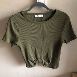 Holister cropped knotted T-shirt